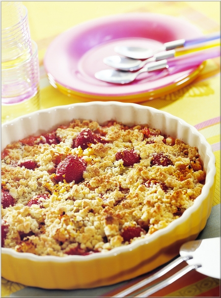 crumble_de_rhubarbe_fraises_et_noix_de_coco_