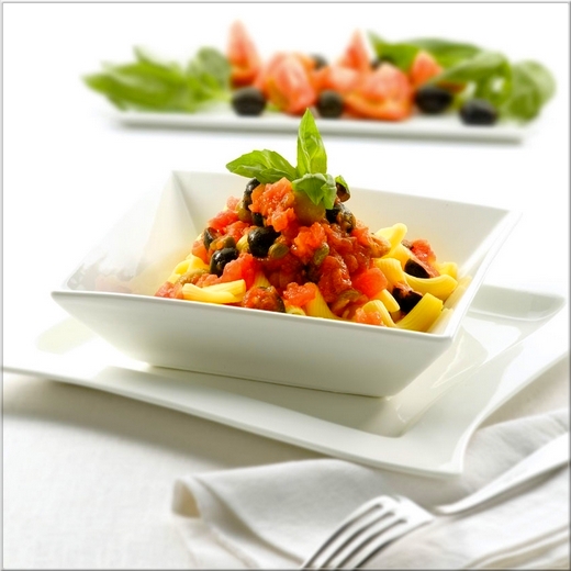 pates_a_la_tomate_rotie_et_aux_olives_d_espagne_
