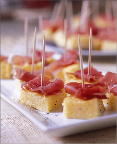 piques_de_polenta_au_parmesan_et_au_jambon_