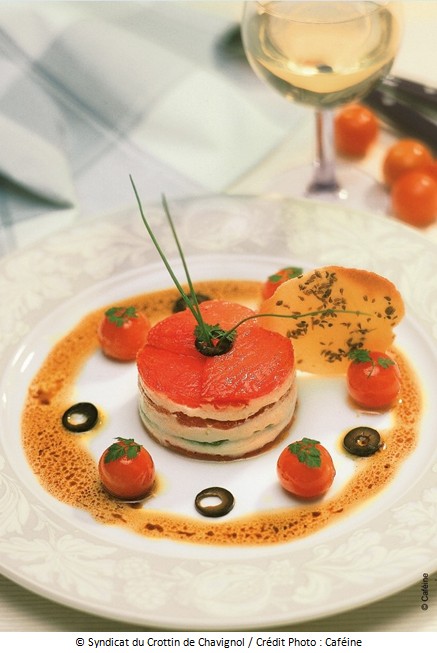 millefeuille_de_tomates_et_poivrons_confits_a_la_creme_de_chavignol_