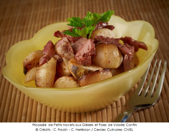 fricassee_de_petis_navets_aux_gesiers_et_foies_de_volaille_confits_