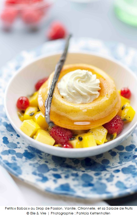 petits_babas_au_sirop_de_passion_vanille_citronnelle_et_sa_salade_de_fruits_