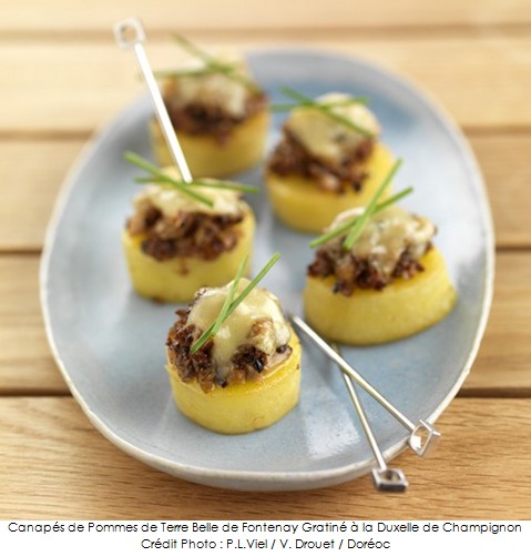 canapes_de_pommes_de_terre_belle_de_fontenay_gatine_a_la_duxelle_de_champignon_