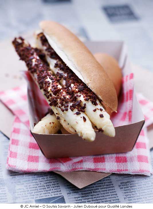 hot_dog_d_asperge_des_sables_des_landes_sauce_bearnaise_de_julien_duboue
