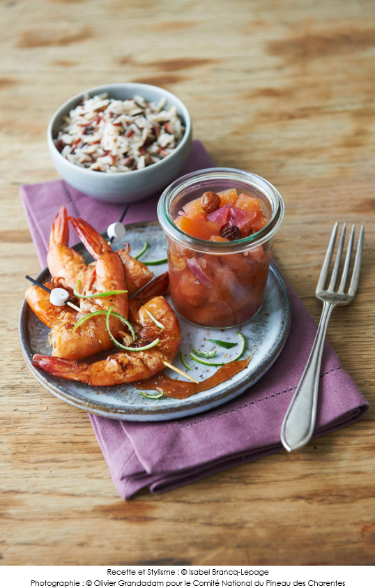 brochettes_de_gambas_chutney_ananas_et_caramel_au_pineau_des_charentes