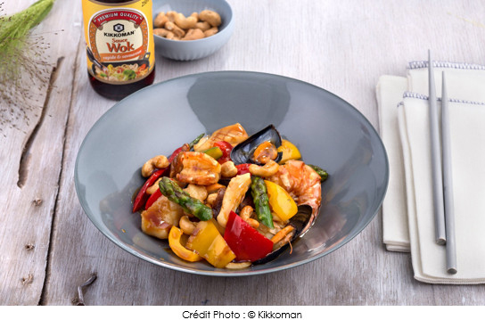 wok_de_legumes_et_noix_de_cajou_aux_fruits_de_mer