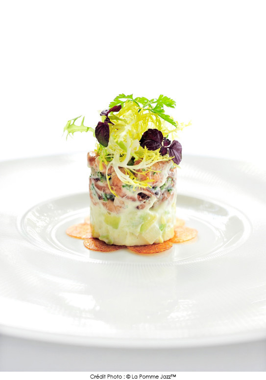 totem_de_pommes_jazz_tm_a_l_avocat_et_aux_crevettes_sauvages