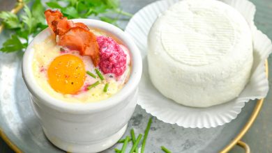 Œuf cocotte chèvre frais chips lardées