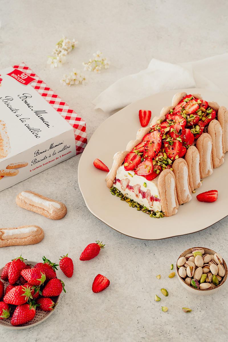 Parfait glacé fraises, pistaches biscuits à la cuillère Bonne Maman