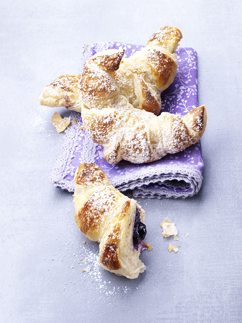 Croissant pâte d’amandes myrtilles 
