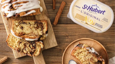 Cinnamon roll cake St Hubert
