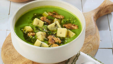 Velouté petits pois, pesto de fanes Morbier AOP