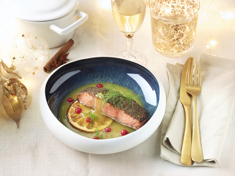 Pavé de saumon MOWI® Épices de Noël, sauce agrumes