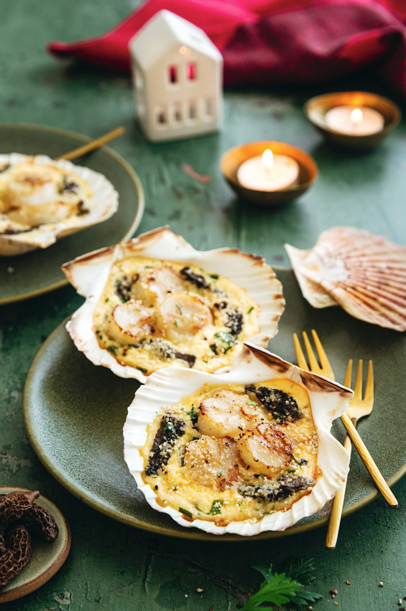 Noix de Saint-Jacques coquille morilles