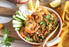 Bowl (express) lentilles curry coco, poivrons crevettes grillées