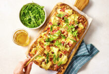 Pinsa Brie et bacon base crème-moutarde